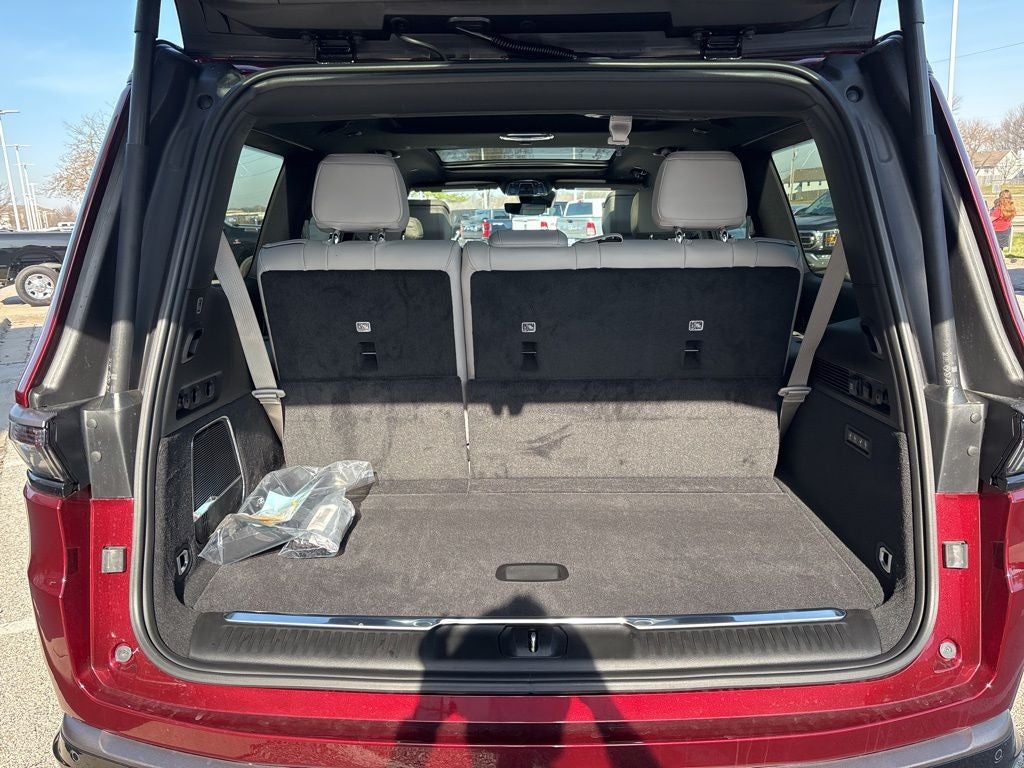 2026 Jeep Grand Wagoneer Summit