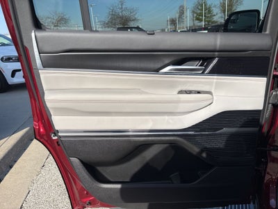 2026 Jeep Grand Wagoneer Summit