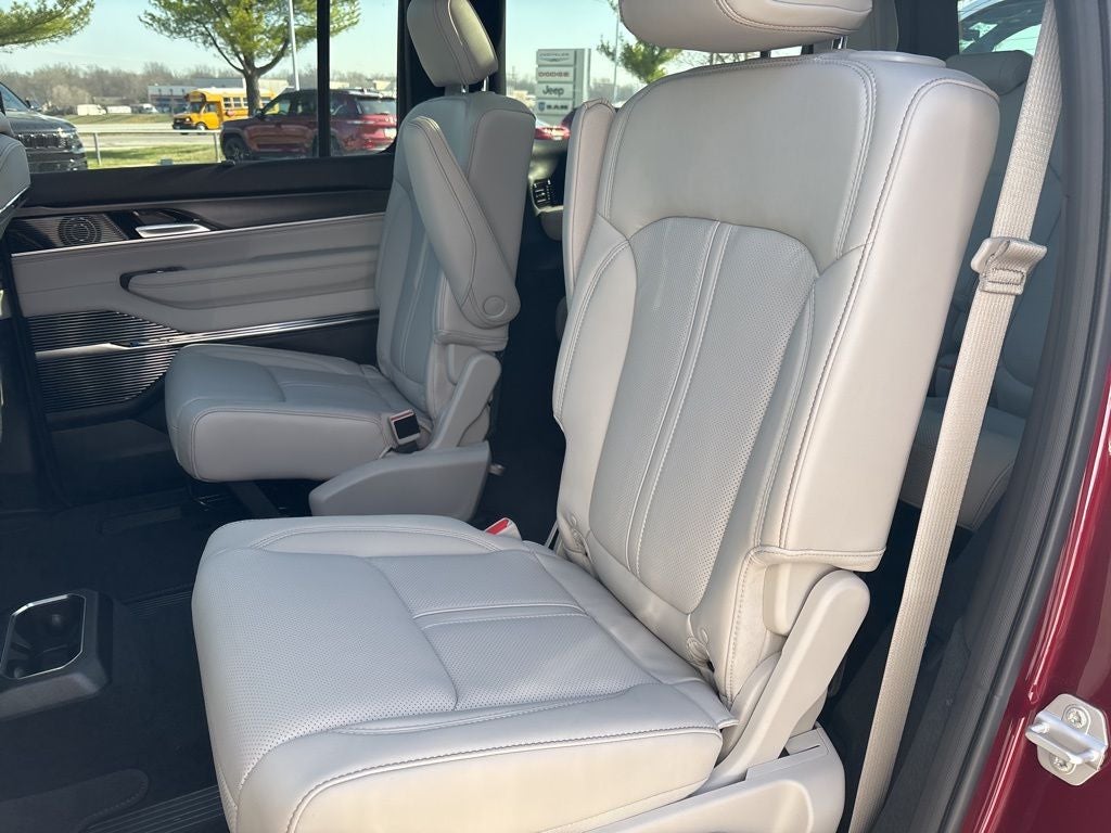 2026 Jeep Grand Wagoneer Summit