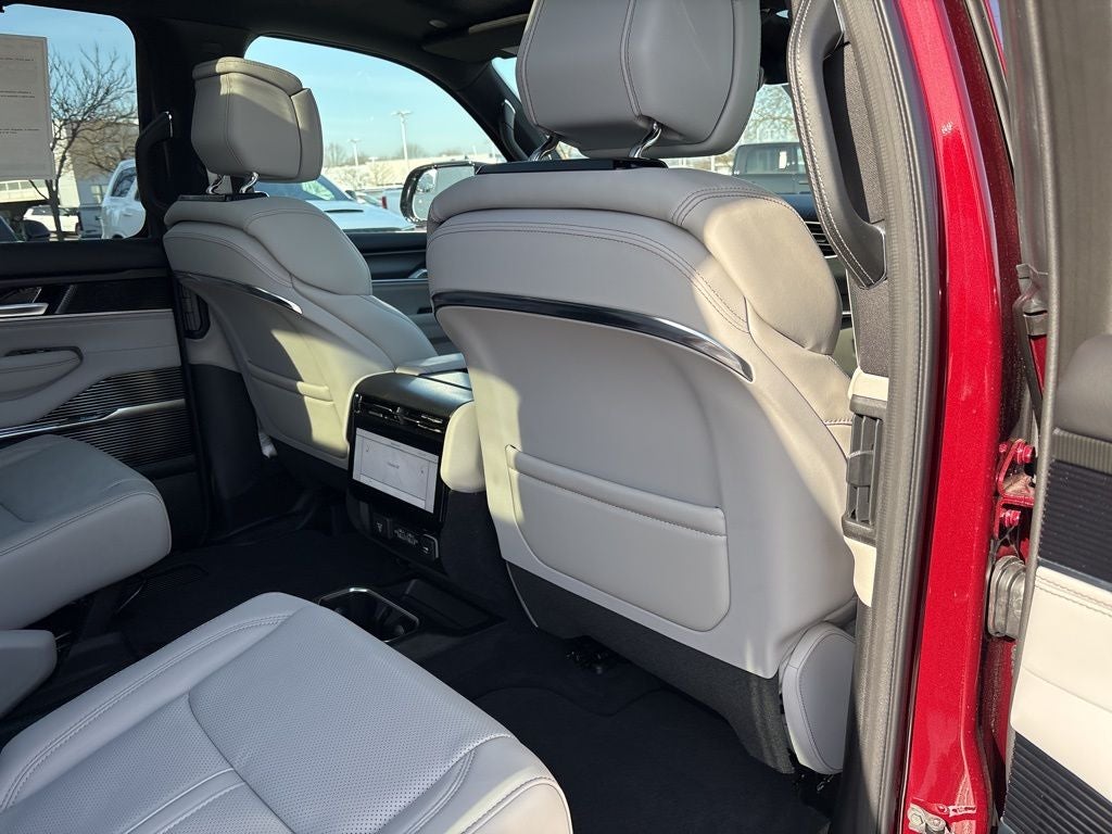 2026 Jeep Grand Wagoneer Summit