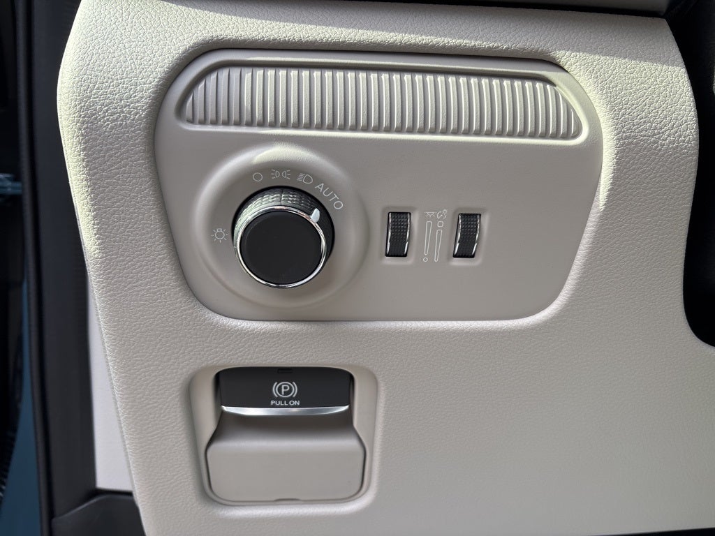 2026 Jeep Grand Wagoneer Summit