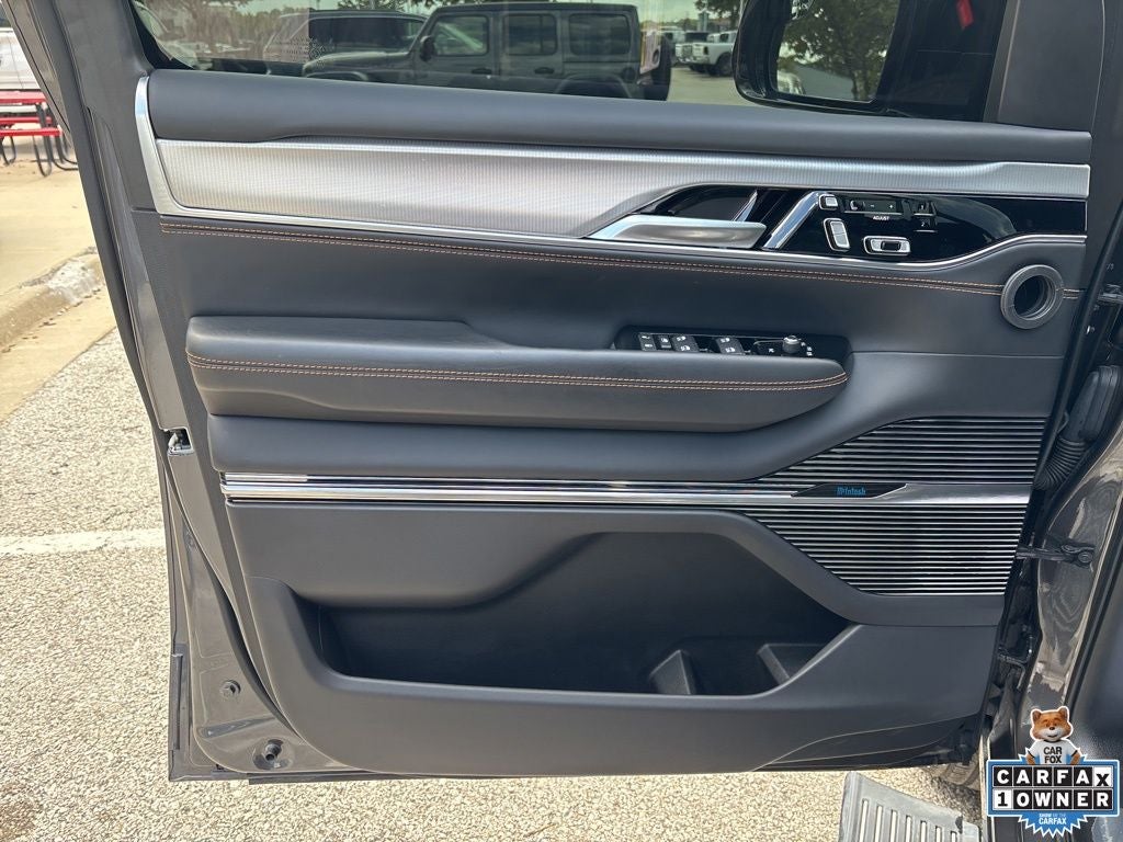2023 Jeep Grand Wagoneer Series III