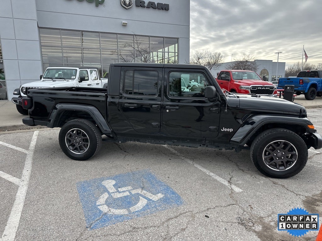 2023 Jeep Gladiator Overland