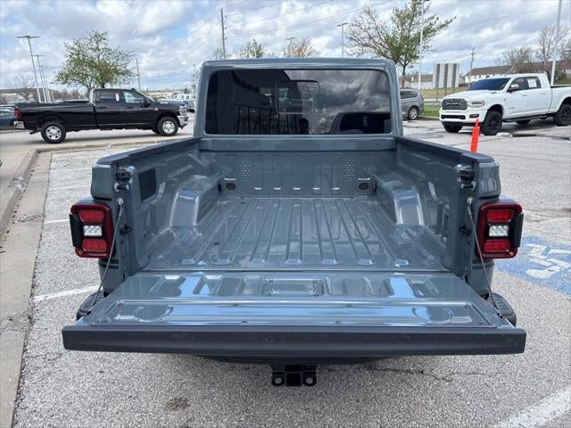 2026 Jeep Gladiator GLADIATOR SHADOW OPS 4X4
