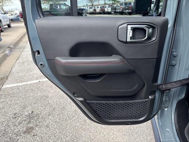 2026 Jeep Gladiator GLADIATOR SHADOW OPS 4X4