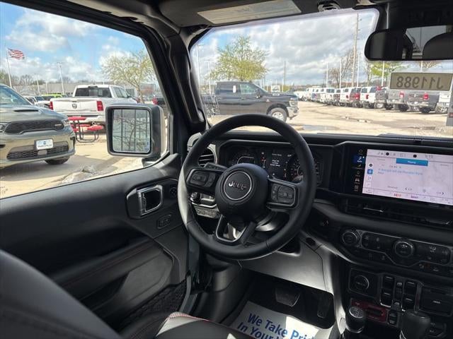 2026 Jeep Gladiator GLADIATOR SHADOW OPS 4X4