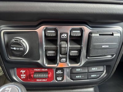 2026 Jeep Gladiator GLADIATOR SHADOW OPS 4X4