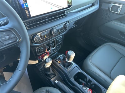 2025 Jeep Gladiator Mojave