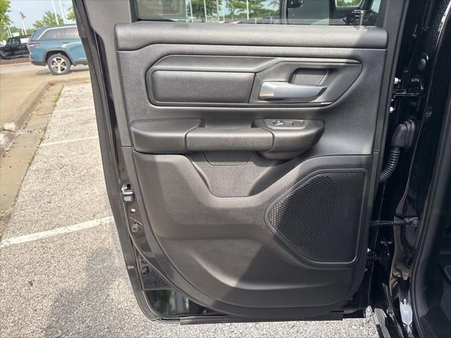 2026 RAM Ram 1500 RAM 1500 TRADESMAN QUAD CAB 4X4 6'4' BOX