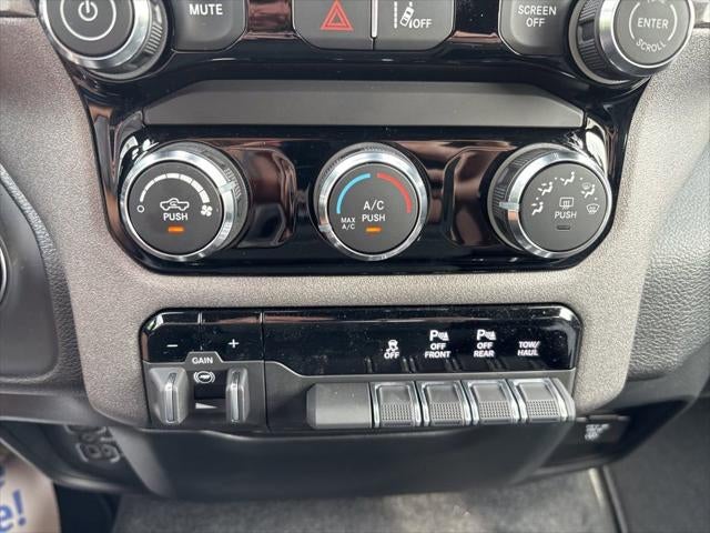 2026 RAM Ram 1500 RAM 1500 TRADESMAN QUAD CAB 4X4 6'4' BOX