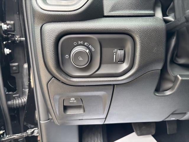 2026 RAM Ram 1500 RAM 1500 TRADESMAN QUAD CAB 4X4 6'4' BOX