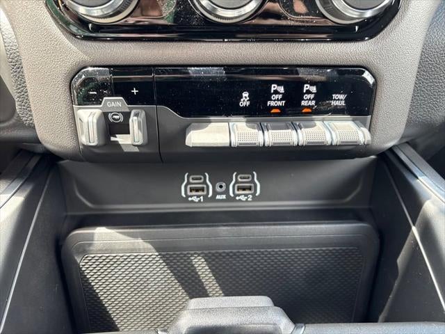 2026 RAM Ram 1500 RAM 1500 BIG HORN QUAD CAB 4X4 6'4' BOX