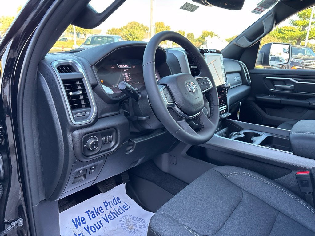 2027 RAM Ram 1500 RAM 1500 BIG HORN CREW CAB 4X4 5'7' BOX