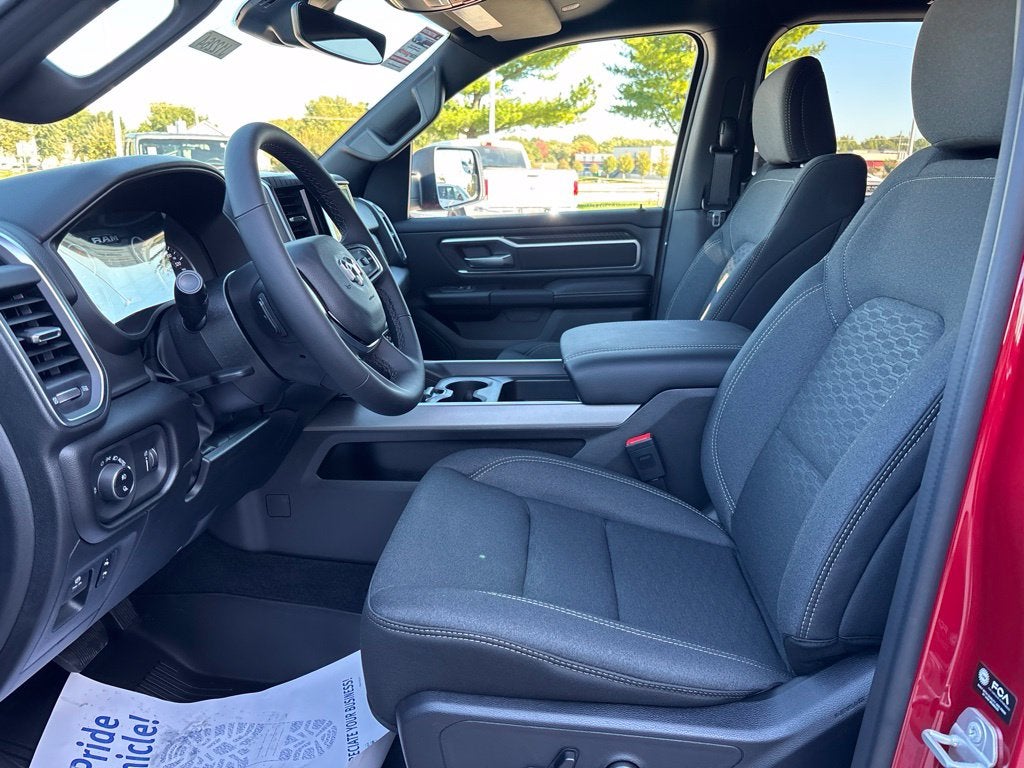 2027 RAM Ram 1500 RAM 1500 BIG HORN CREW CAB 4X4 5'7' BOX