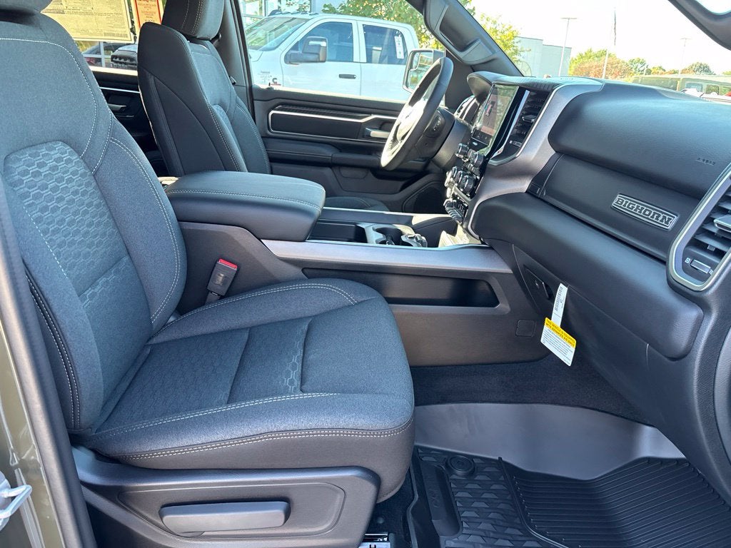 2027 RAM Ram 1500 RAM 1500 BIG HORN CREW CAB 4X4 5'7' BOX