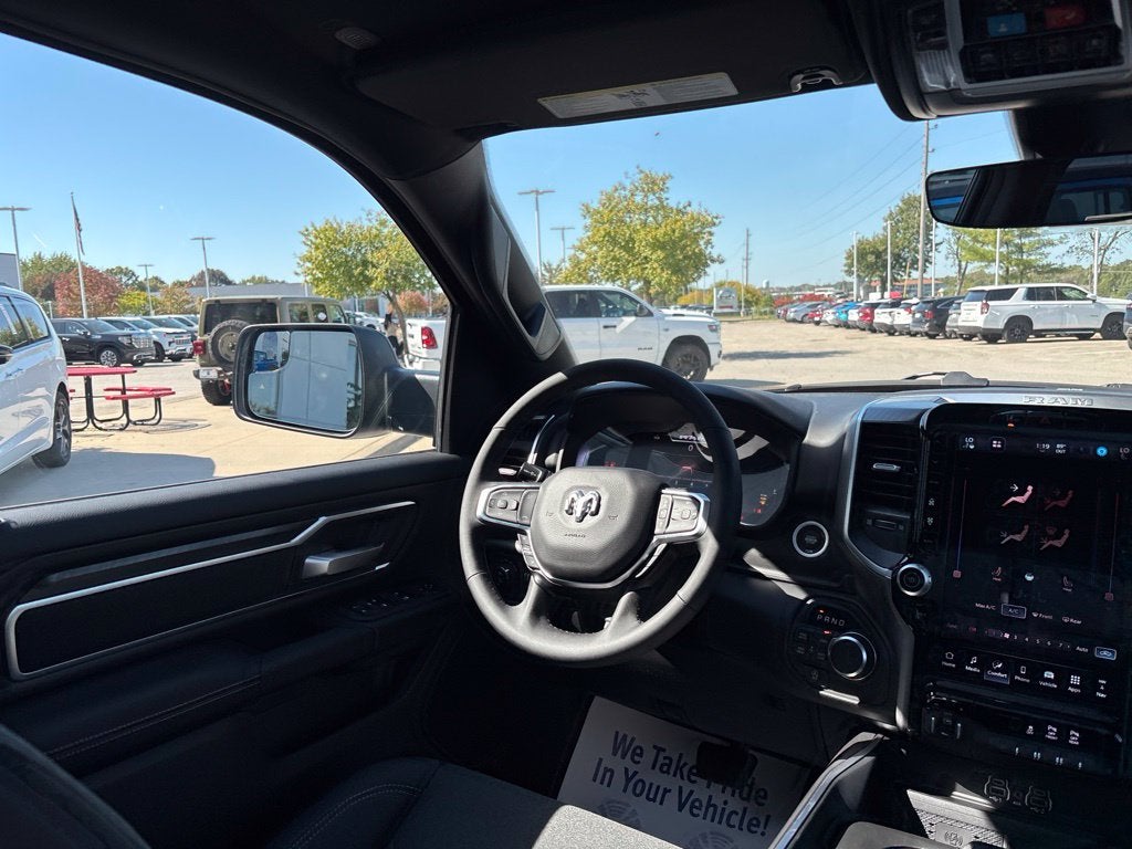 2027 RAM Ram 1500 RAM 1500 BIG HORN CREW CAB 4X4 5'7' BOX