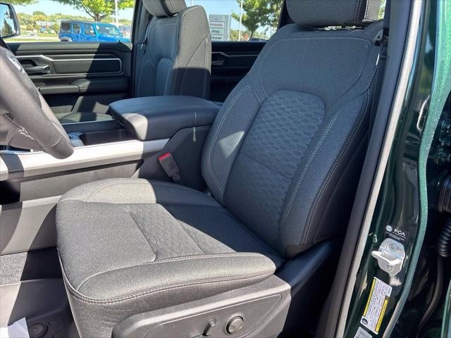 2027 RAM Ram 1500 RAM 1500 BIG HORN CREW CAB 4X4 5'7' BOX