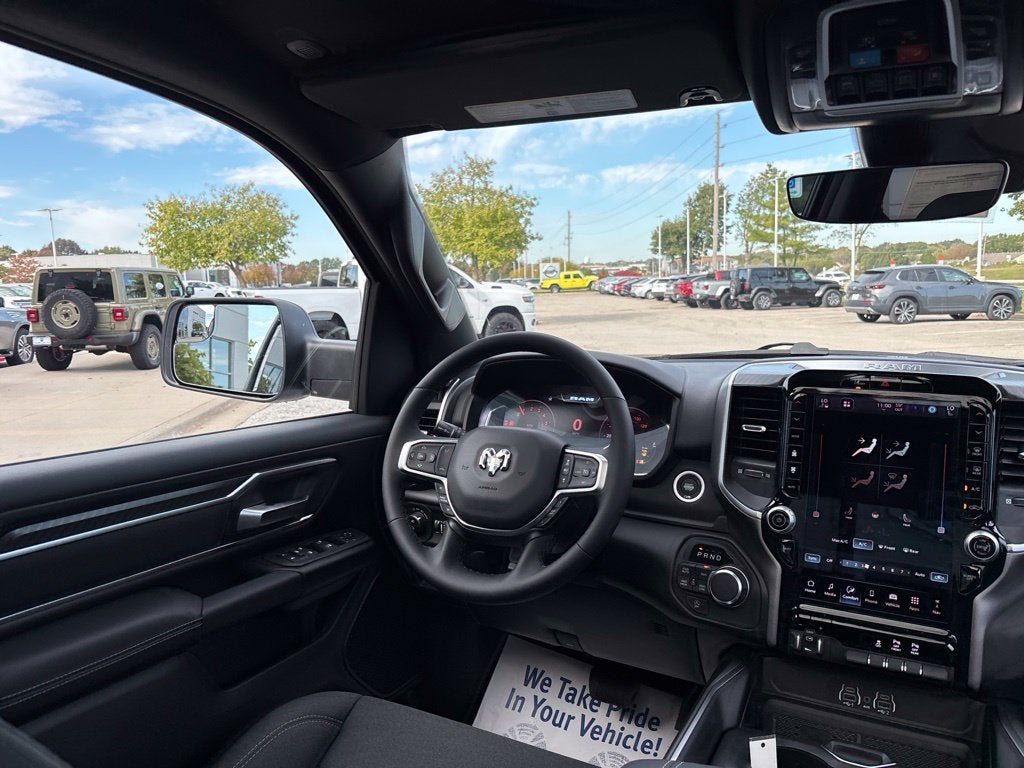 2027 RAM Ram 1500 RAM 1500 BIG HORN CREW CAB 4X4 5'7' BOX