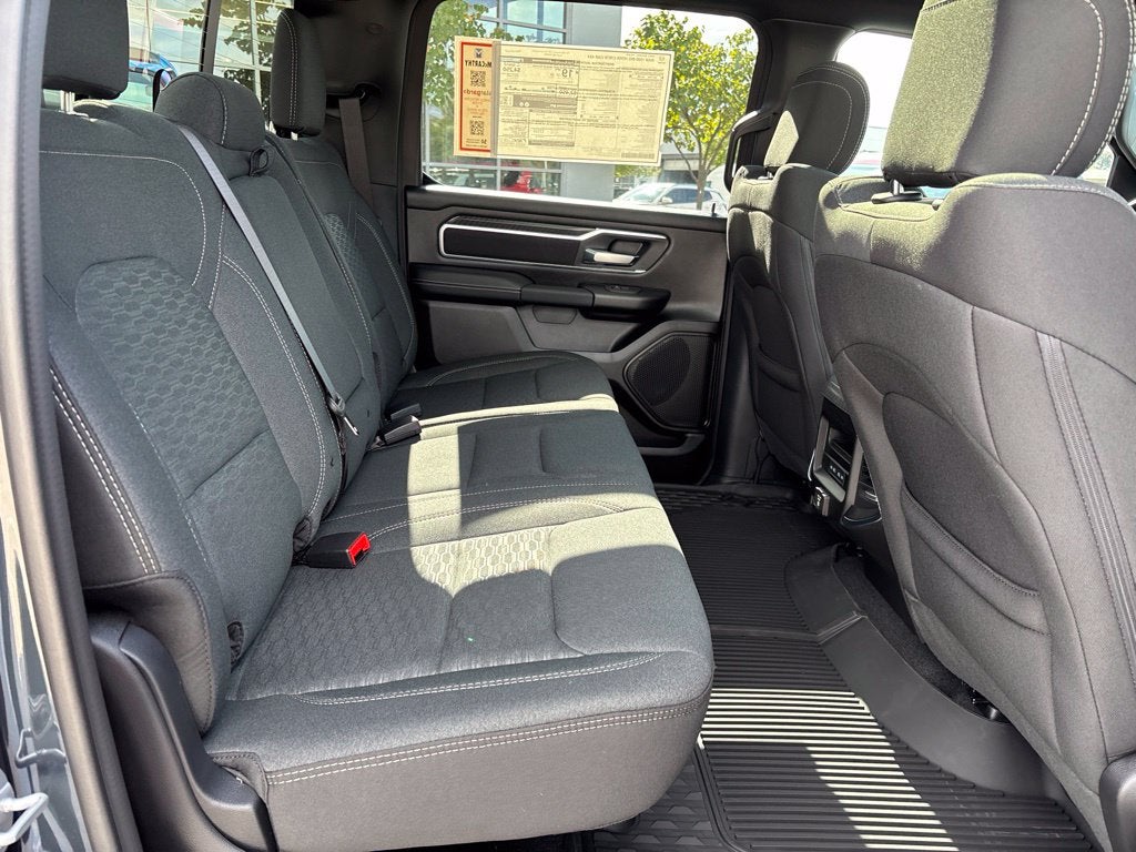 2027 RAM Ram 1500 RAM 1500 BIG HORN CREW CAB 4X4 5'7' BOX