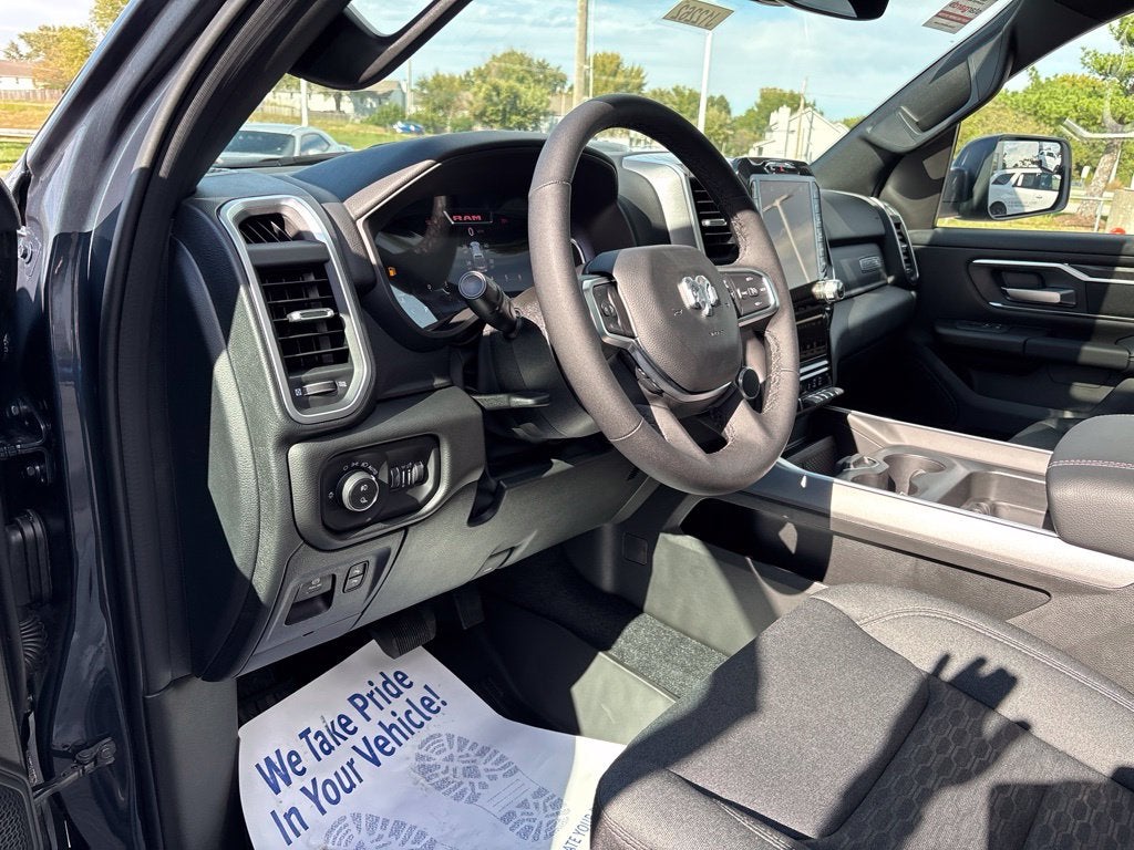 2027 RAM Ram 1500 RAM 1500 BIG HORN CREW CAB 4X4 5'7' BOX
