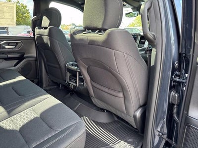 2027 RAM Ram 1500 RAM 1500 BIG HORN CREW CAB 4X4 5'7' BOX