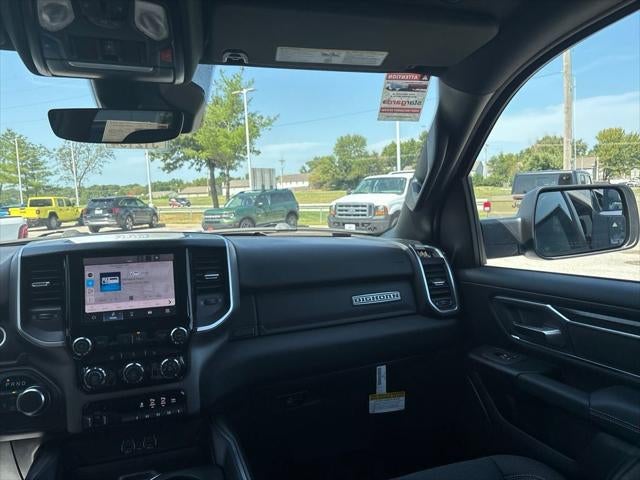 2027 RAM Ram 1500 RAM 1500 BIG HORN CREW CAB 4X4 5'7' BOX