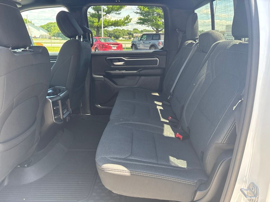 2020 RAM 1500 Big Horn Crew Cab 4x4 5'7' Box