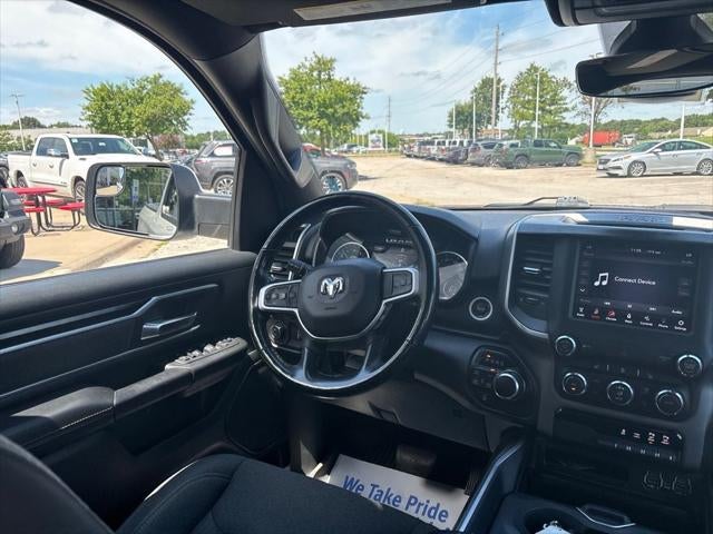 2020 RAM 1500 Big Horn Crew Cab 4x4 5'7' Box