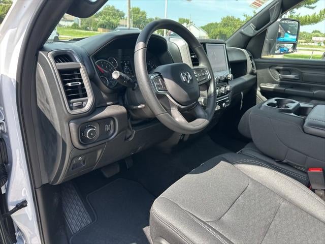2026 RAM Ram 1500 RAM 1500 TRADESMAN CREW CAB 4X4 5'7' BOX