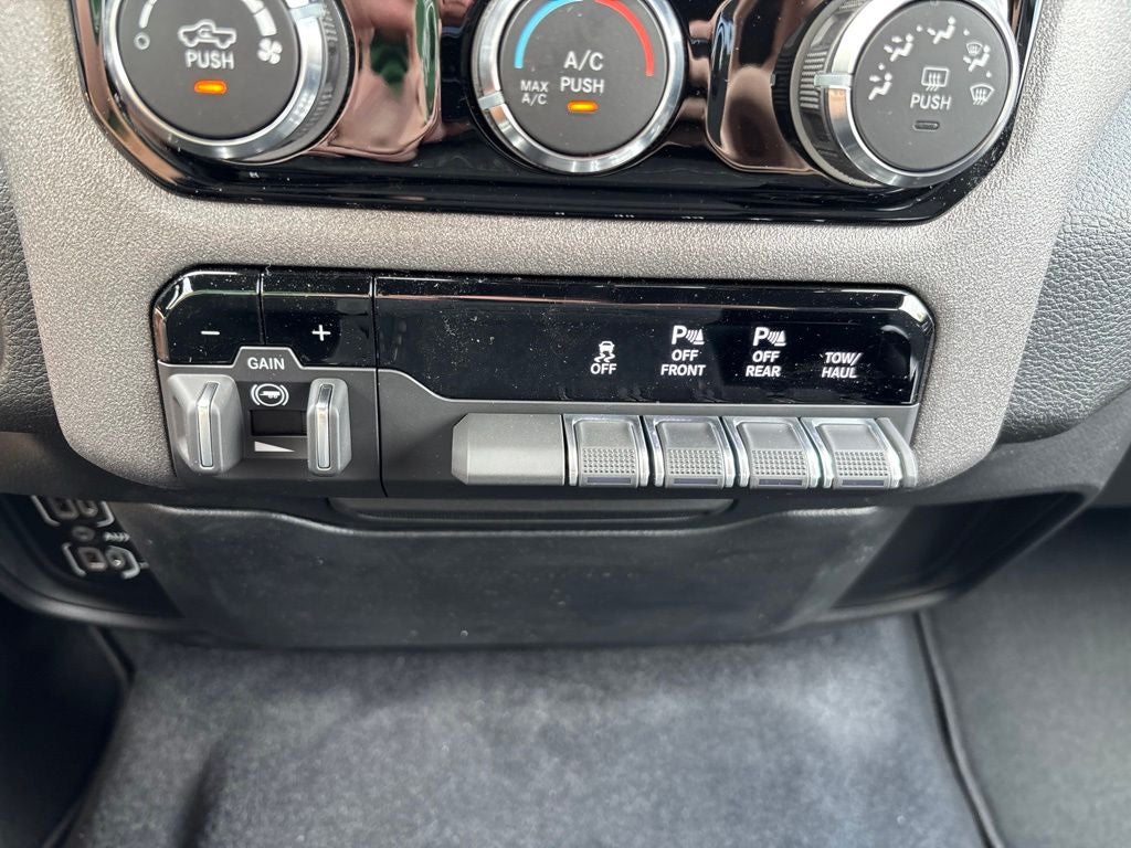 2026 RAM 1500 Express