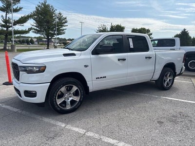 2026 RAM Ram 1500 RAM 1500 EXPRESS CREW CAB 4X4 5'7' BOX
