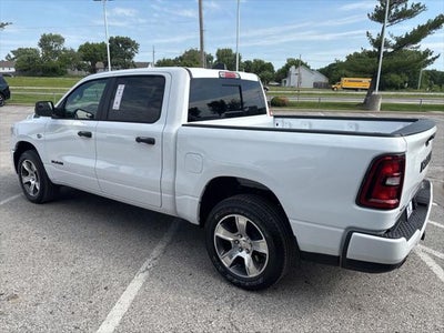 2026 RAM Ram 1500 RAM 1500 EXPRESS CREW CAB 4X4 5'7' BOX