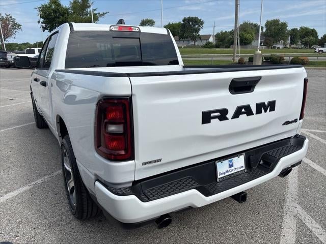 2026 RAM Ram 1500 RAM 1500 EXPRESS CREW CAB 4X4 5'7' BOX
