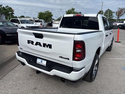 2026 RAM Ram 1500 RAM 1500 EXPRESS CREW CAB 4X4 5'7' BOX