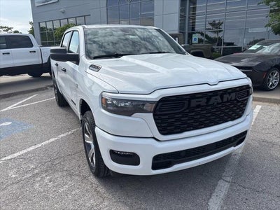 2026 RAM Ram 1500 RAM 1500 EXPRESS CREW CAB 4X4 5'7' BOX