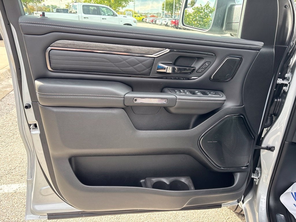 2027 RAM Ram 1500 RAM 1500 LIMITED CREW CAB 4X4 5'7' BOX
