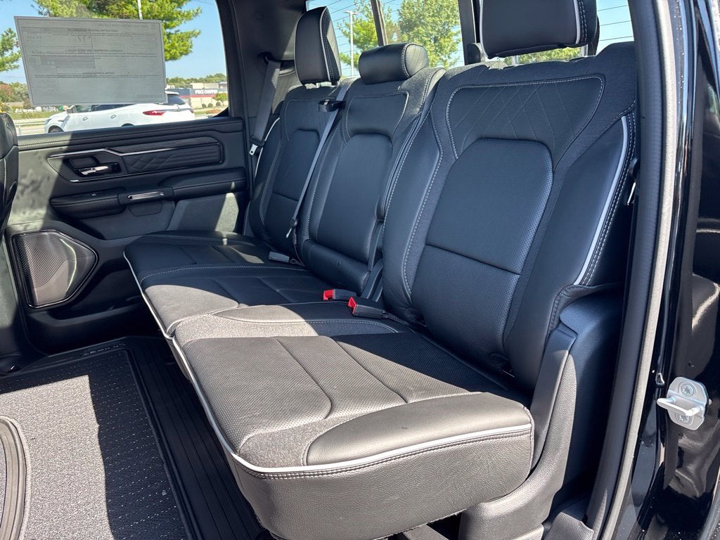 2027 RAM Ram 1500 RAM 1500 LIMITED CREW CAB 4X4 5'7' BOX