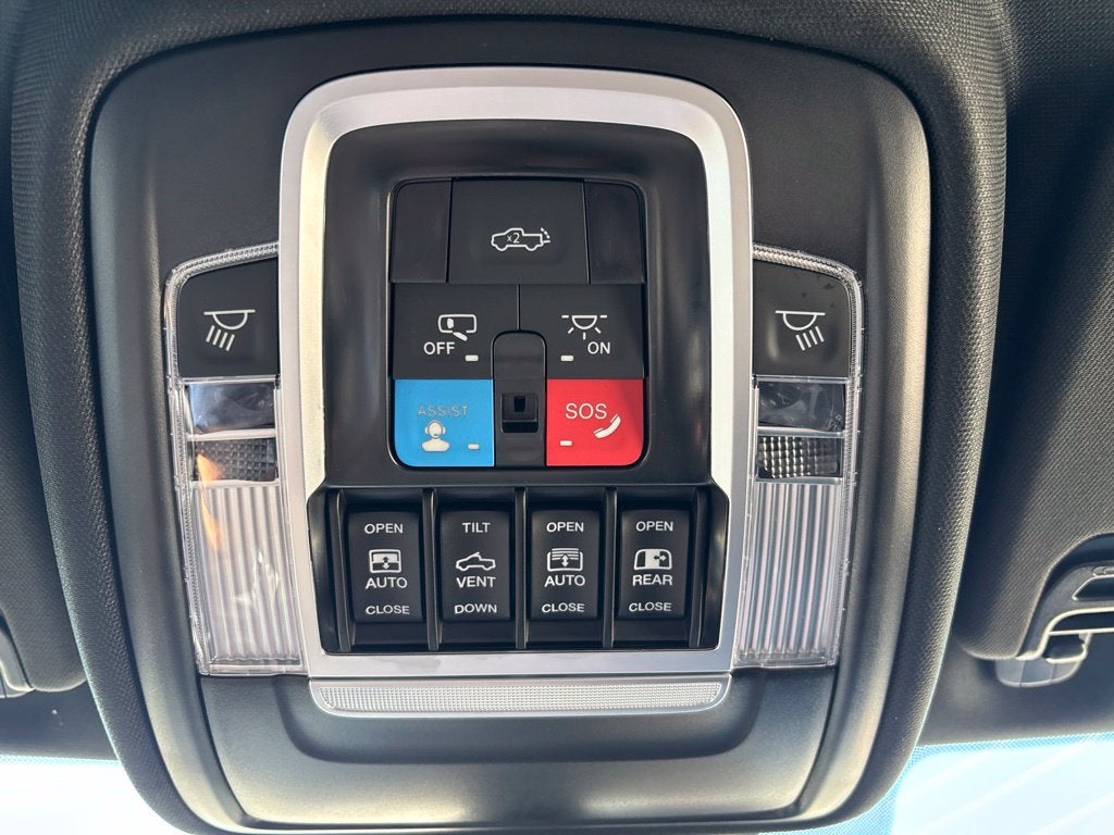 2027 RAM Ram 1500 RAM 1500 LIMITED CREW CAB 4X4 5'7' BOX