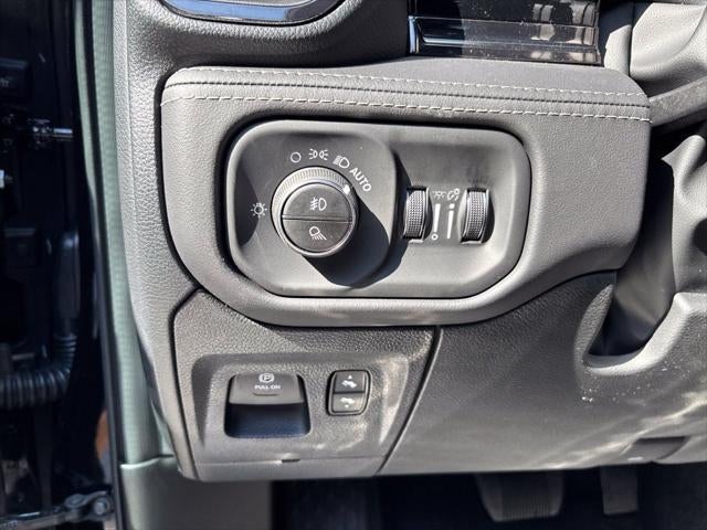 2027 RAM Ram 1500 RAM 1500 LIMITED CREW CAB 4X4 5'7' BOX