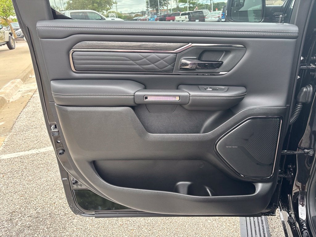 2027 RAM Ram 1500 RAM 1500 LIMITED CREW CAB 4X4 5'7' BOX