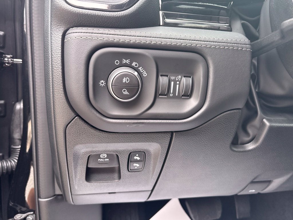 2027 RAM Ram 1500 RAM 1500 LIMITED CREW CAB 4X4 5'7' BOX