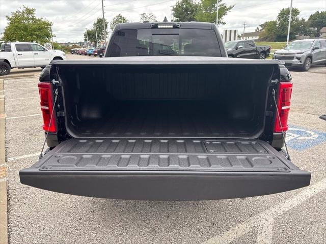 2027 RAM Ram 1500 RAM 1500 LIMITED CREW CAB 4X4 5'7' BOX