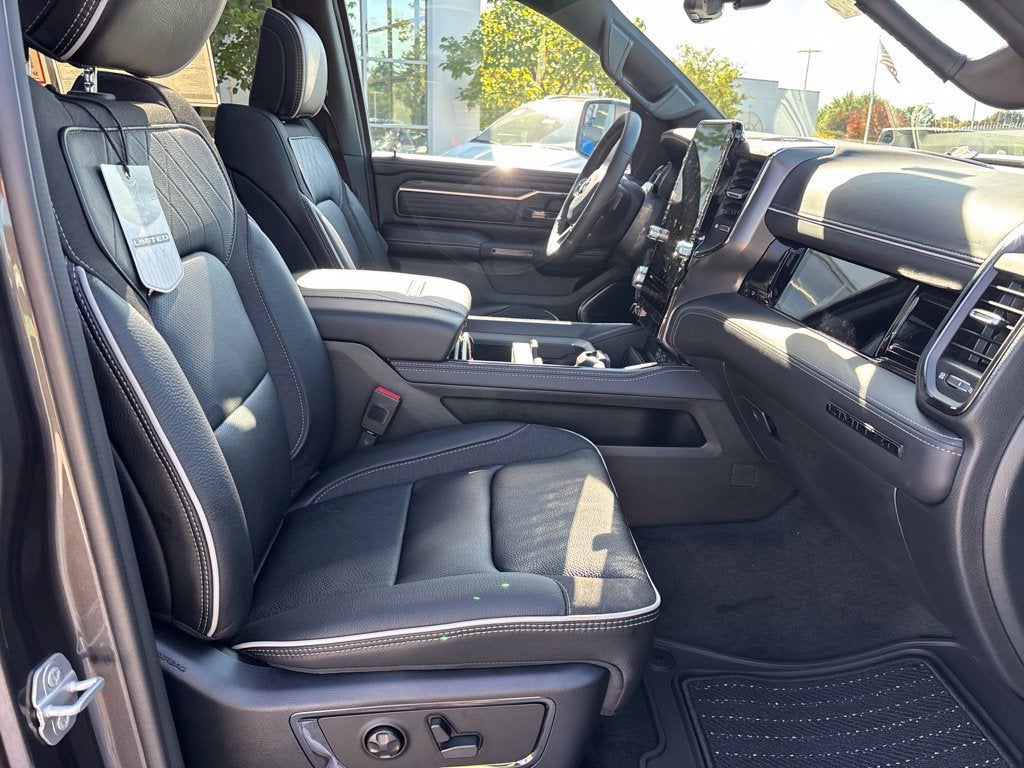 2027 RAM Ram 1500 RAM 1500 LIMITED CREW CAB 4X4 5'7' BOX