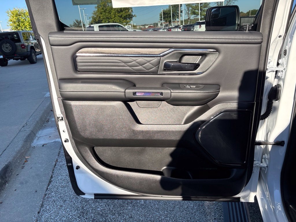 2027 RAM Ram 1500 RAM 1500 LIMITED CREW CAB 4X4 5'7' BOX
