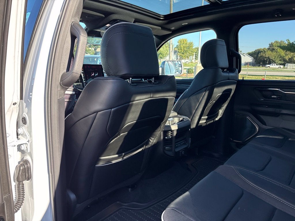 2027 RAM Ram 1500 RAM 1500 LIMITED CREW CAB 4X4 5'7' BOX