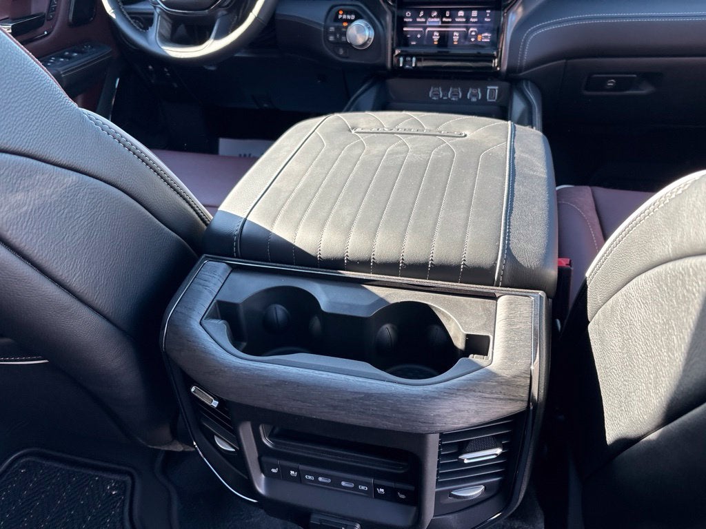 2027 RAM Ram 1500 RAM 1500 LIMITED CREW CAB 4X4 5'7' BOX