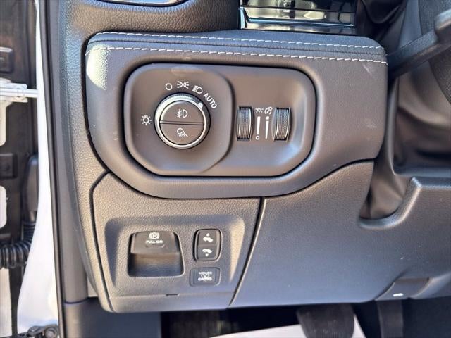 2027 RAM Ram 1500 RAM 1500 LIMITED CREW CAB 4X4 5'7' BOX