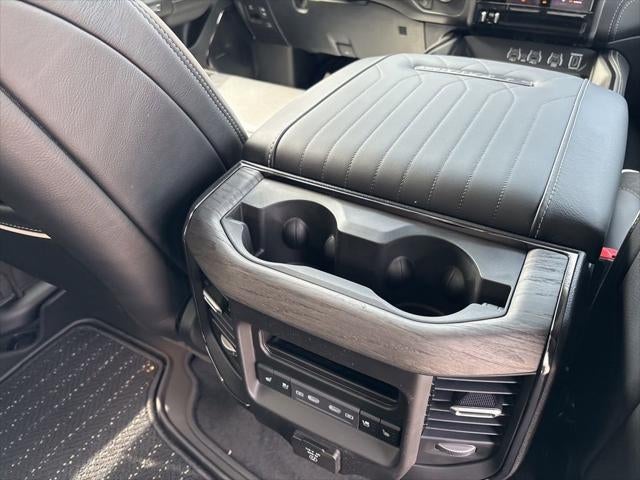2026 RAM Ram 1500 RAM 1500 LIMITED CREW CAB 4X4 5'7' BOX