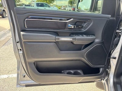 2022 RAM 1500 Laramie Crew Cab 4x4 5'7' Box