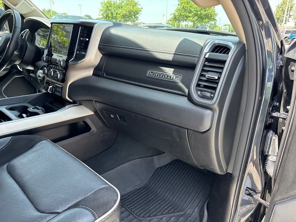 2021 RAM 1500 Laramie Crew Cab 4x4 5'7' Box